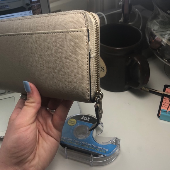 Wallet - Picture 3 of 5